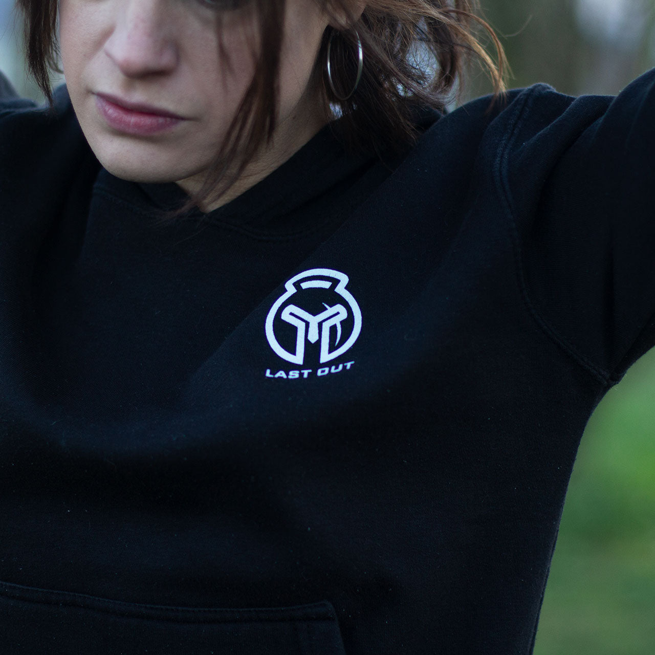 SUDADERA NEGRA